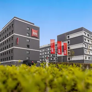 Ibis Airport ホテル